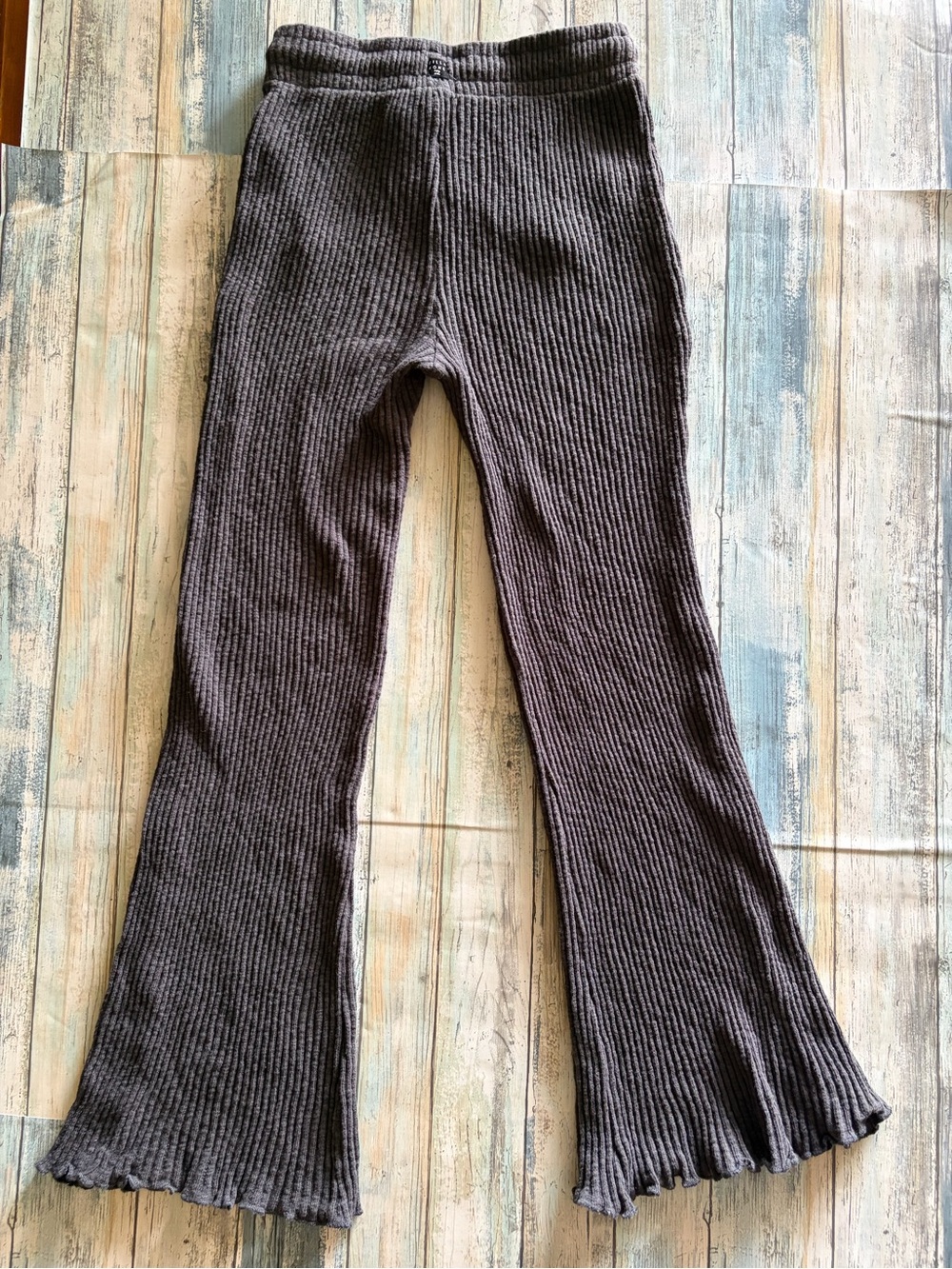 Billabong Ribbed Wide-Leg Knit Pants in Charcoal - Picture 6 of 8